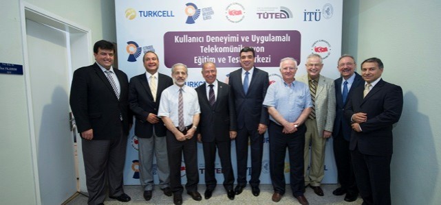 Tüted, Kullanıcı Deneyimi ve Uygulamalı Telekomünikasyon Eğitim ve Test Merkezi'ni Açtı